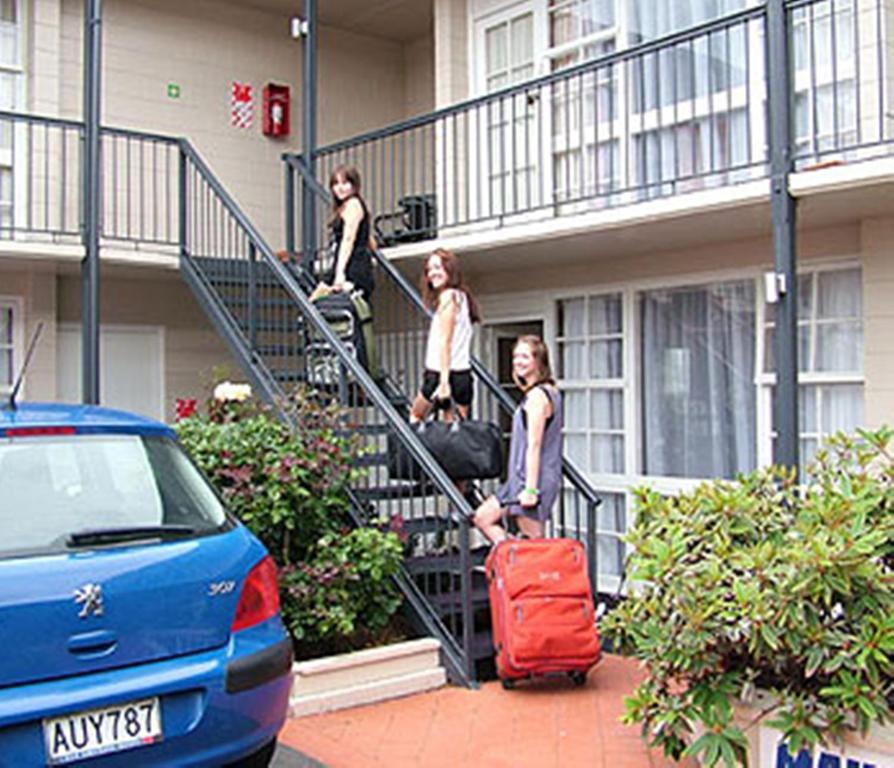 Colonial Inn Motel Christchurch Extérieur photo