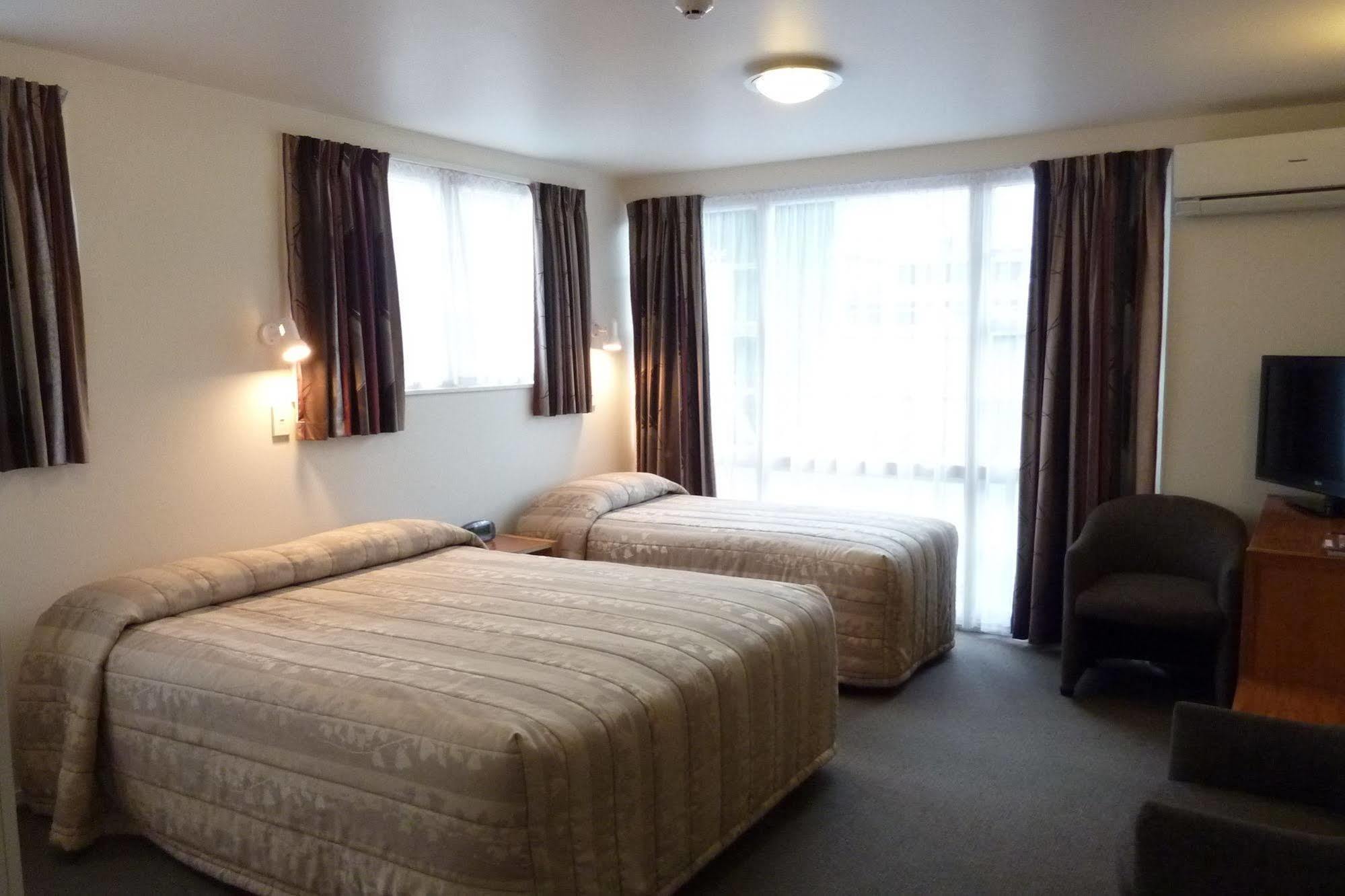 Colonial Inn Motel Christchurch Extérieur photo